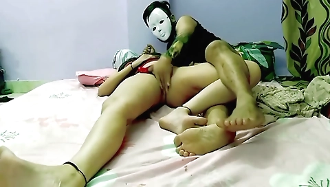 Aaj Aapki Riya Bhabhi Ne Apni Chut Me Ungli Dalwai