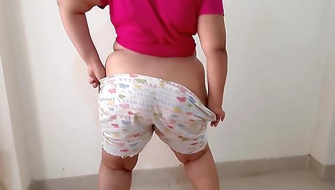 Horny Big Ass Bhabhi In Her Cute Short Nightdress... 1