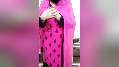 Lebanon Hijab Girl Desi Sexy Showing Big Boobs