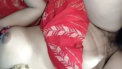 Beautyful Desi Red Saree Sex Video
