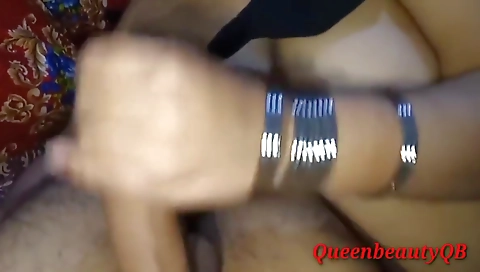 Indian Desi Telugu Wife Ne Diya Apne Husband Ko Handjob Q Ka Docter Ne Sex Karna Sa Kush Dan Ka Leya Roka Ha