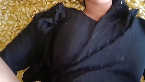 Gawo Ki Desi Ladki Ke Muhe Me Diya Apna Lund Usake Baad Dogy Style Me Choda