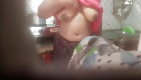 Big Naturals In Chacha Ki Ladki Ko Akele Kitchen Me Chodkar Mms Banaya