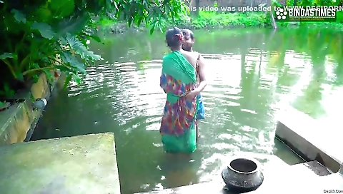 Today Exclusive-kaamwali Bai Ke Sath Outdoor Masti Doodh Nikal Ke