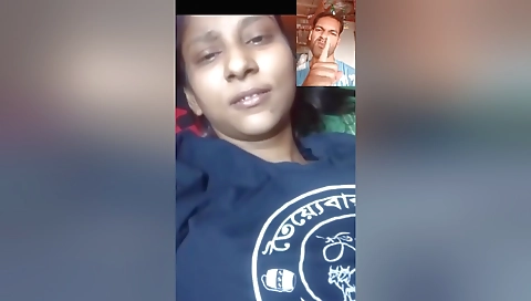 Today Exclusive- Cute Bangla Girl Shows Her Boobs