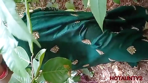 Indian Desi Village Chetting Wife Sex With Husband Frined In Jungel