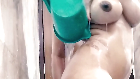 Sexy Indian Girl Closeup Take Bath Nude Video