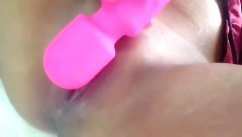 Desi Girl Masturbating Pussy