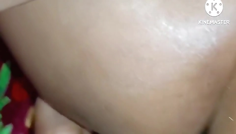 Indian Desi Annu Bhabhi Ne Boyfriend Ko Gr Bulakar Chudai Kiya