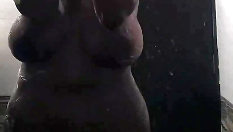 Without Clothes And Big Naturals - Tamil Girl Bathing Video