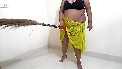 Desi Maid Gets Sexually Aroused While Sweeping The House And Has Sex With The Broom