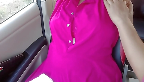 Sexy Desi Hot Girl 21 Bhabhi Enjoys Doing Dirty Work While Going For Outdoor Trip In Car With A Stranger