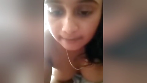 Today Exclusive-horny Bhabhi Shows Her Boobs And Pussy 1