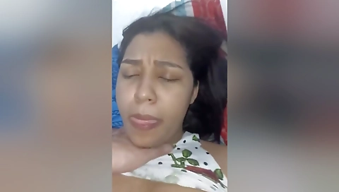 मैले मेरो सबैभन्दा राम्रो साथी Fucked मलाई थाहा थियो कि कसरी उनको बिल्ली मा मेरो ठूलो कुकुर सं उनको