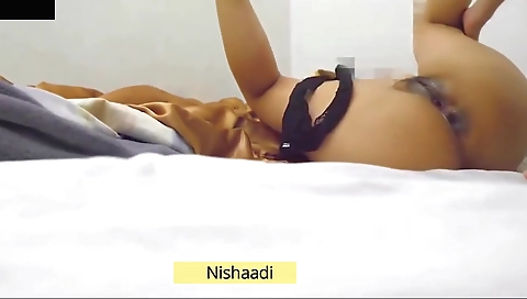 බඩුත් එක්ක පුකට දානකොටනම් නිකන්ම ඇතුලට යනවා Please Dont Cum Inside Me! Unprotected Creampie Lanka