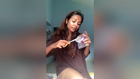 Today Exclusive- Sexy Desi Girl