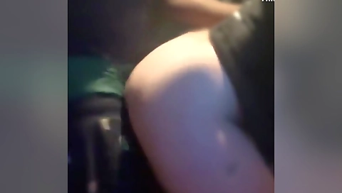 18 Year Old Pawg Takes Hard Cock. Her Little Ones Are Laying Down And She Wanted An Orgasm Before They Get Up