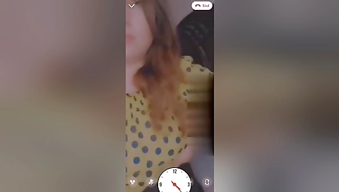 Today Exclusive-desi Girl Showing Boobs