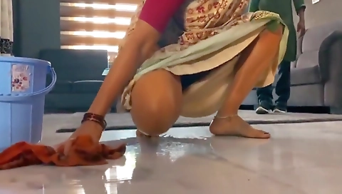 Sexy Indian Bhabi Naked. Full Video