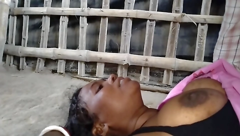 Hot Sex. Pumi Bhabi Ka Crempy Chut