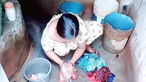 My Bengali Stepmom Sucking My Dick