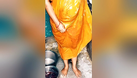 Sexy Bhabhi Bathroom Sex Couple Fucking Bhabhi Ko Aaj To Chut Me Dal Diya Enjoy Hindi Audio