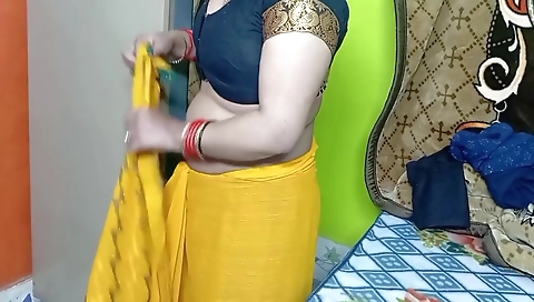 Indian Beautiful Bhabhi In Yellow Color Sari