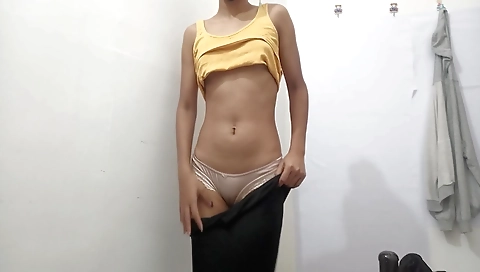 Do You Like Me To Masturbate With My Furry Pussy?