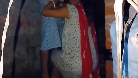 Indian Village New Viral Xxx Video, Desi Village Me Rath Ki Andare Mein Happening