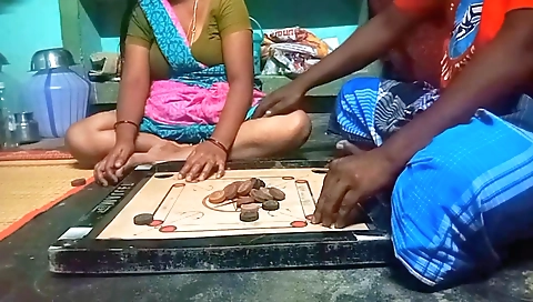 Village Bigg Boobs Aunty Bigg Boobs Aunty Carrom Board Is Playing With Man