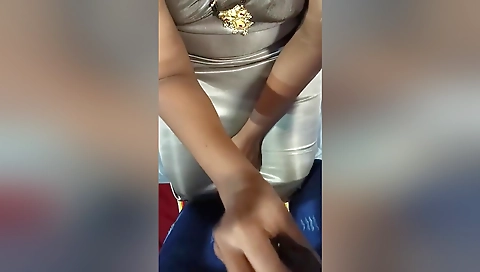 Tamil Neighbour Aunty 4