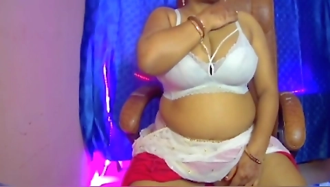Desi Sexy Girl Opens Her Hot Bra Boobs, Presses Her Self Boobs, Shows Her Hotness And Then Wears A Bra