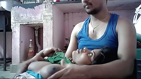 Indian House Wife Big Wonderful Boobs