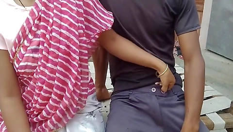 Indian Hot Desi Aunty Ki Mast Chodai - Indian Desi Aunty In Lehnga - Hindi Sex