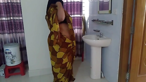 Tamil Sexy Stepmom Fucked By Stepson In The Huge Ass - Anal Cum