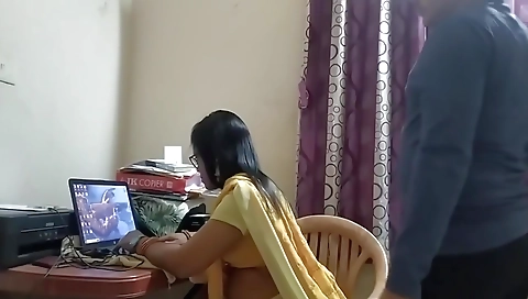 Mnc Engineer Elina Fucking Hard To Penetrate Hot Pussy In Saree With Sourav Mishra At Work From Home On