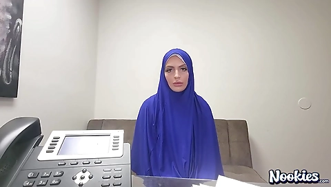 Alexa Payne In Hijab Girl Fucked For Immigration Papers