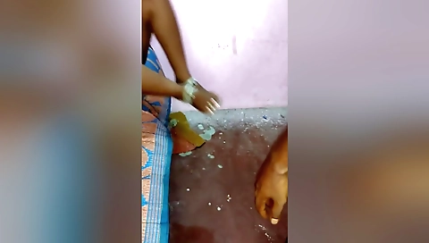 Village Ki Bhabhi Ki Discount Chaat Ke Choa, Village Ki Aunty Ko Chut Chaat Ke Choda