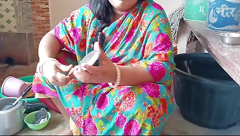 Desi Stepmother Sucks Cum In Mouth
