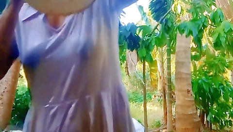 Srilankan Outside Bath Time.asian Women Hot And Sexy Natural Place Video, College Girl Sexy Bathing, Young Lady Show