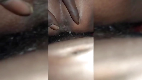 Mujhe Leta Kar Aunty Khud Chudai Kar Li