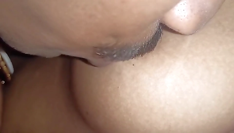 Desi Girl First Time Dudh Chudwane Lagi