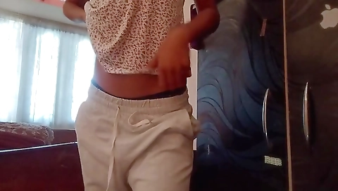 Desi Girl Hot Video Showing Boobs And Ass