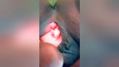 Kavitha Aunty Hasband Showing Pink Pussy