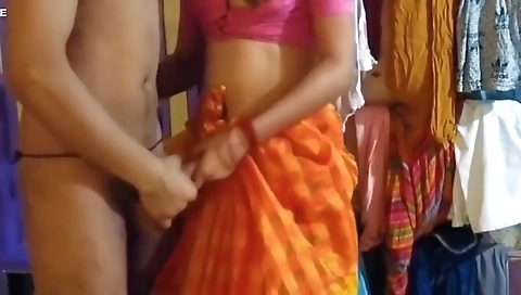 Desi Housewife Fucking With Devar And Enjoy Daily Sex When In House