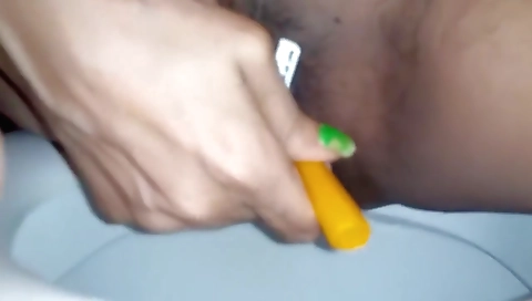 Indian Girl Shaving Her Pussy In Bath Room