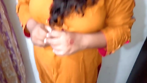 Indian Mousi Ki Hot Bati Ko Us Ka Ghar Ja Ka Choda Ghodi Bana Kar - Clear Hindi Audio