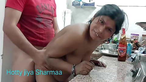 Damaad Ne Daru Pine Ke Bad Saas Ko Jamkar Choda Saaf Hindi Awaaj Mein