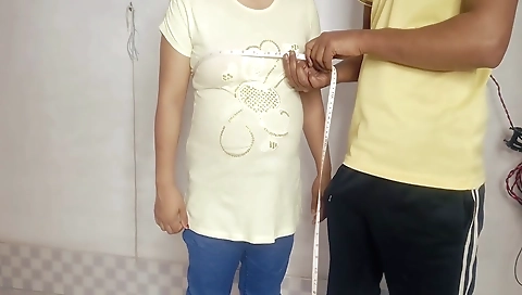 Desi Village Beautiful Girl Seduces Young Tailor For Fucking With Clear Audio