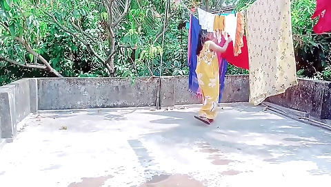 Desi Indian 18+ Girl Suhanas Very 1st Live Suhaagrat On Cam ( Hindi Audio )